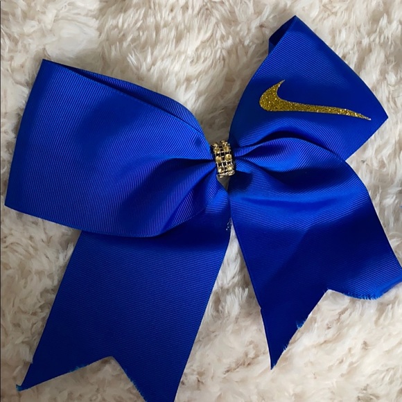 Bundle of 10 Cheer Bows!!! 🎀 - Picture 2 of 7